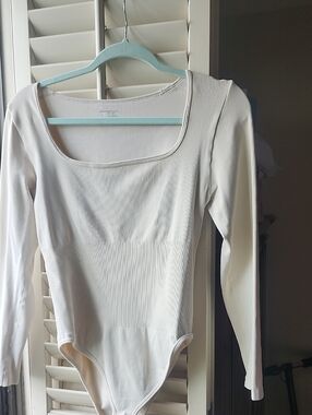 Women's Long Sleeve Scoop Neck Bodysuit - White